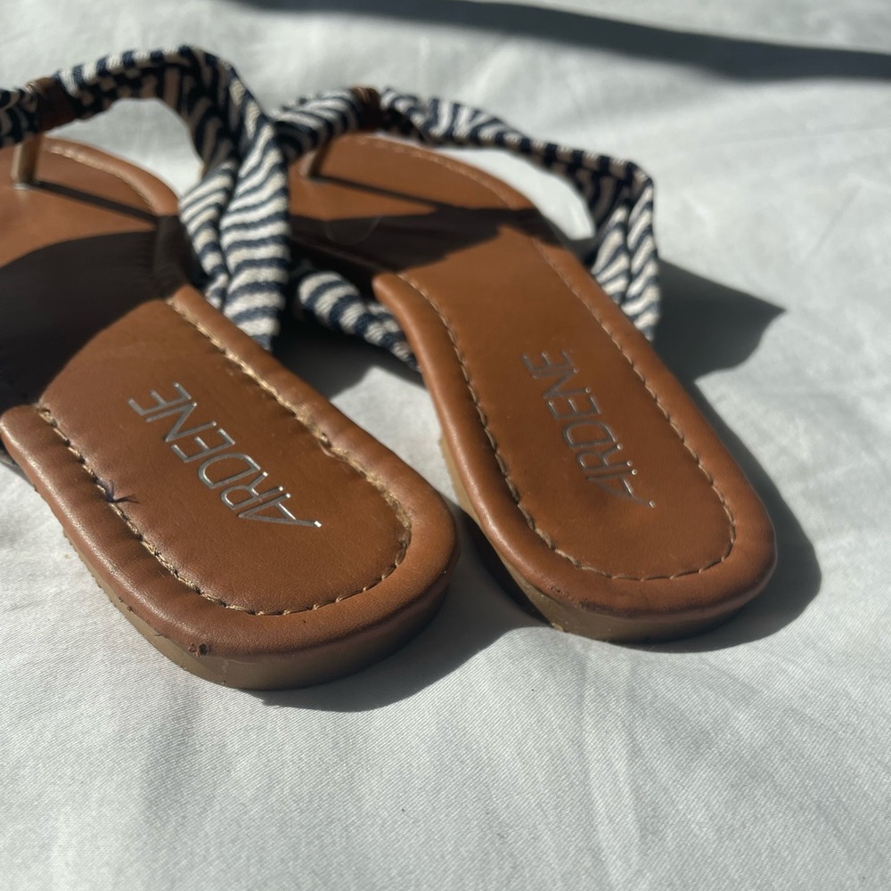 Slippers - Picture 4 of 4